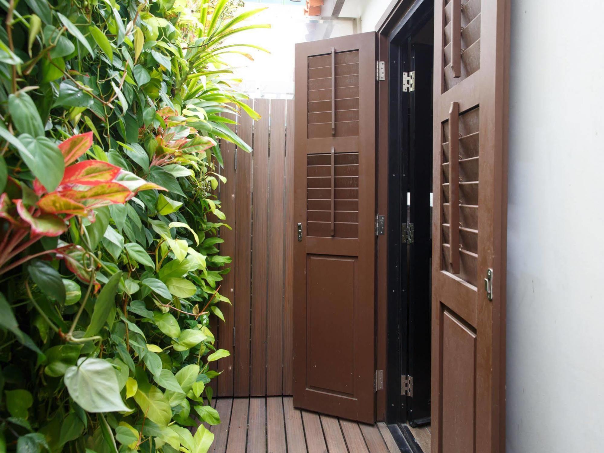 Hotel Clover 33 Jalan Sultan Singapore